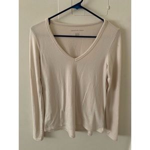 American Eagle Cream V-neck Long Sleeve, Size XS